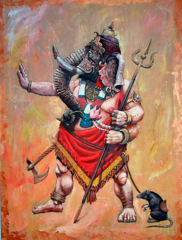 Ein großer Elefant als hinduistischer Gott Ganescha im roten Tuch umgewickelt. In zwei linken Händen hält er einen Dreizack. Am linken Fuß sitzt eine schwarze Ratte gesattelt.